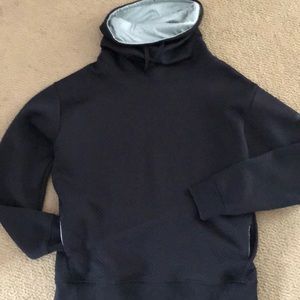 Under Armour pullover